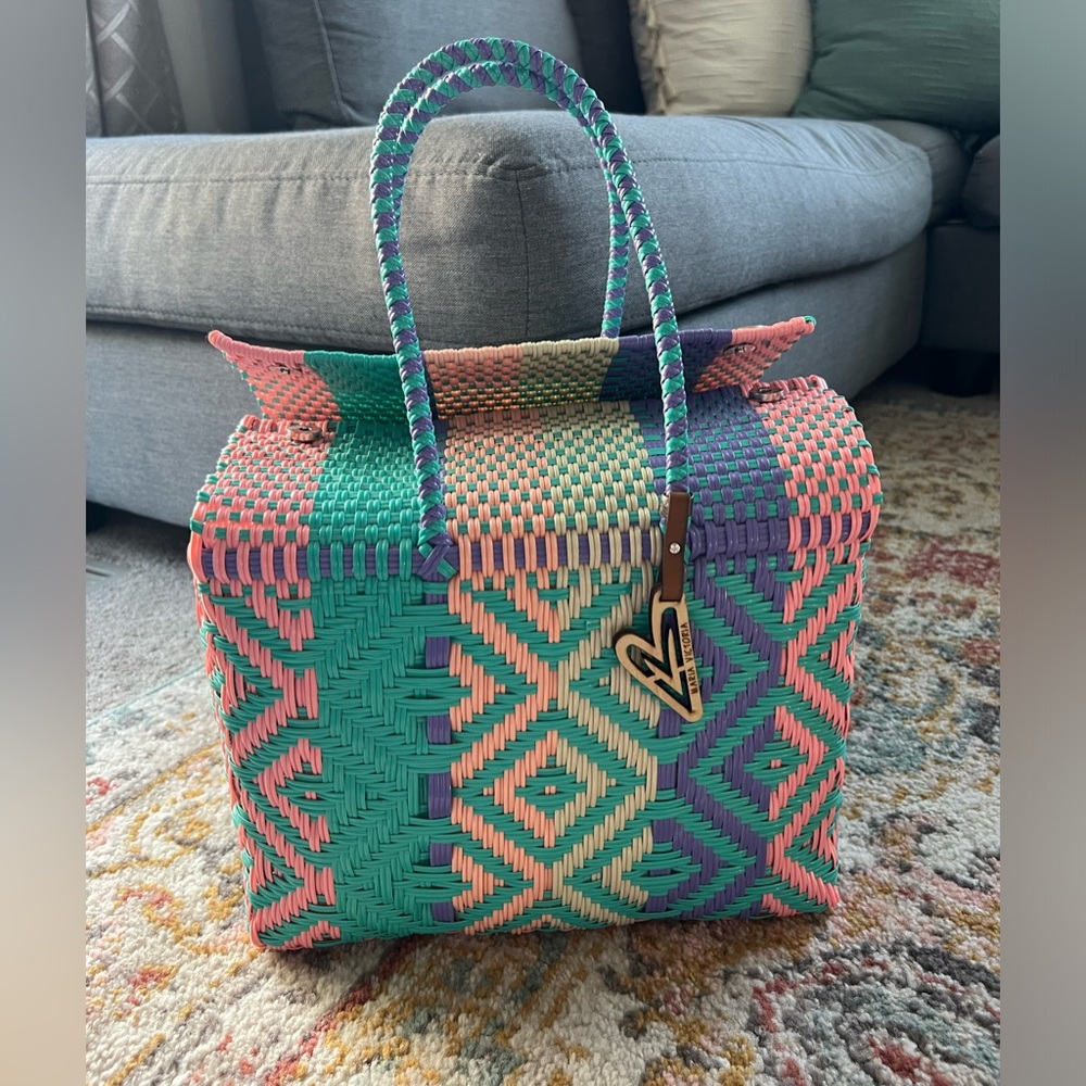 Maria Victoria tote NWOT